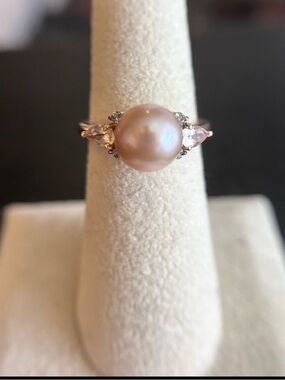 Pink cultured fresh water pearl 9mm morganite ring 3/8 ct tw Macy’s size 7